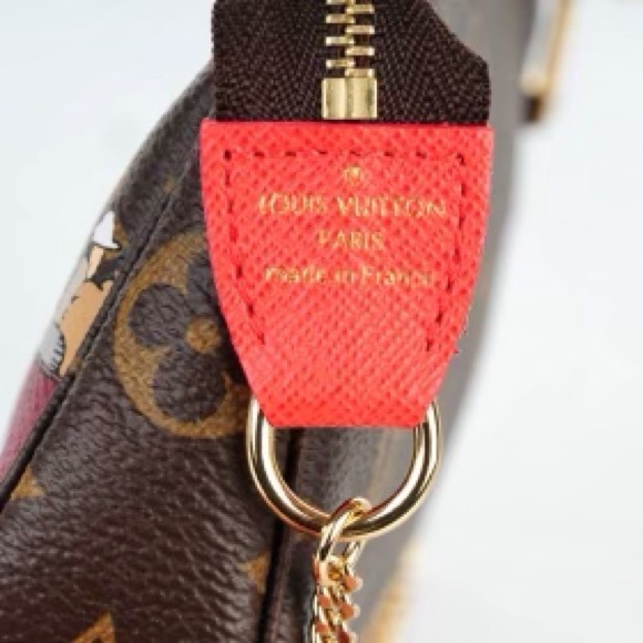 ✨ COLLECTABLE✨ LOUIS VUITTON ANIMATION 2015 - Picture 6 of 12